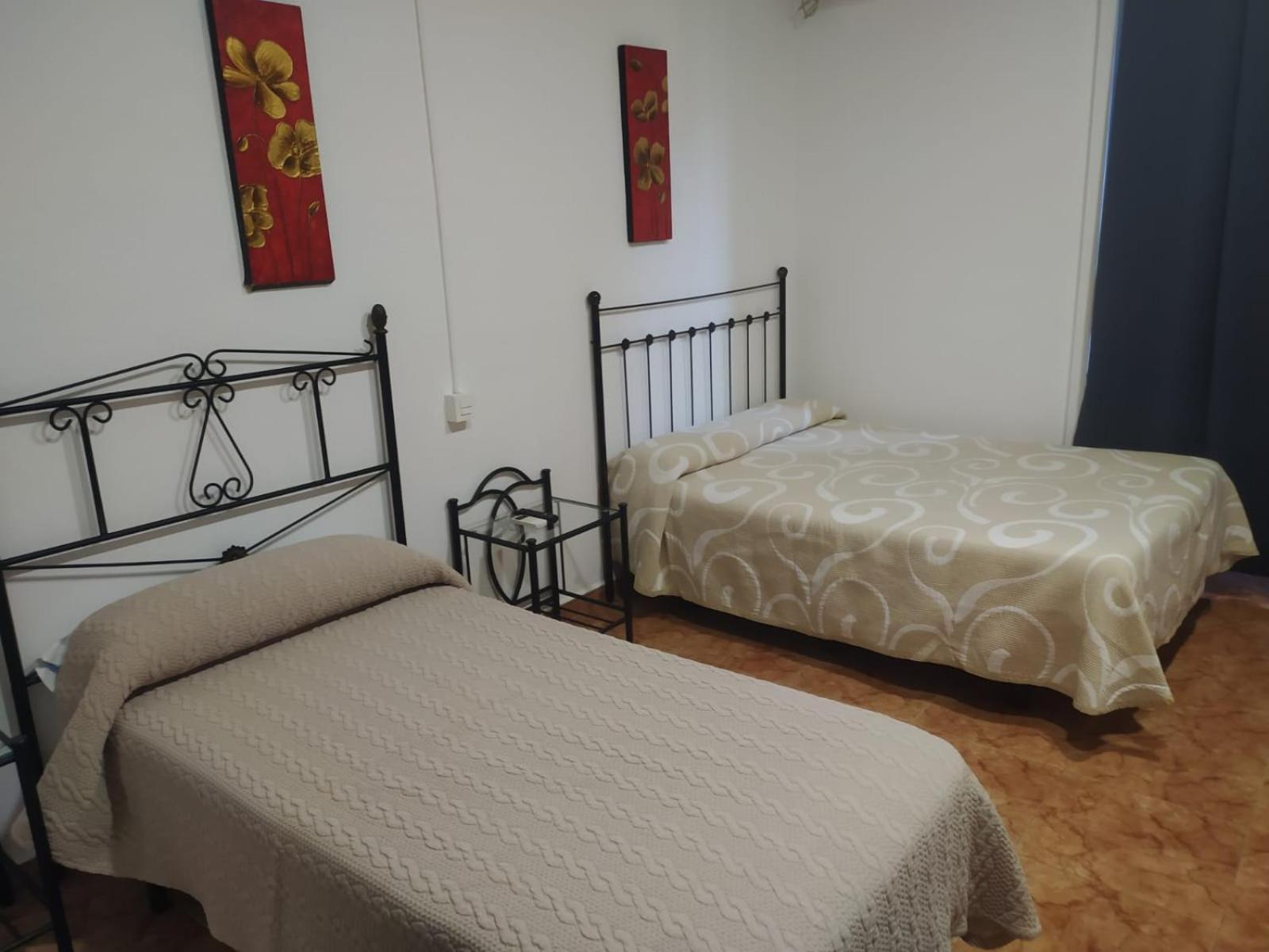 Rooms Los Montes Granada Buitenkant foto